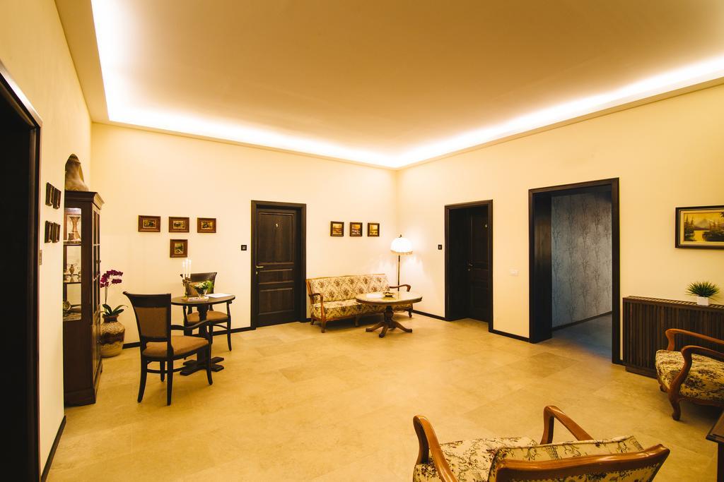 Karlhof Ξενοδοχείο Sebeş Εξωτερικό φωτογραφία